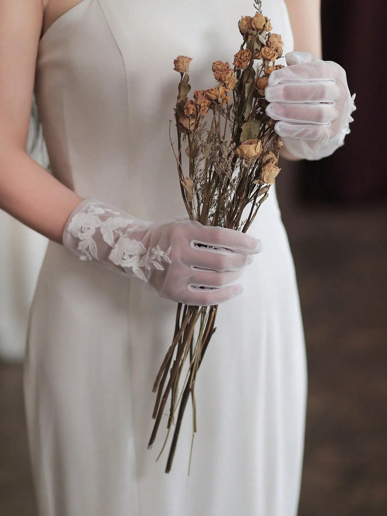 1pair Faux Pearl Decor Bridal Wedding Party Gloves With Veils, Embroidered Lace Flower Applique