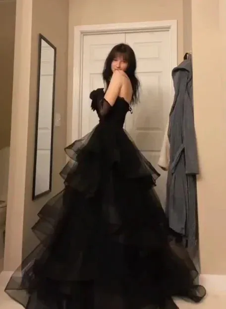 Black Strapless A-Line Tulle Layered Long Party Dress Evening Gown Prom Dress No With Gloves
