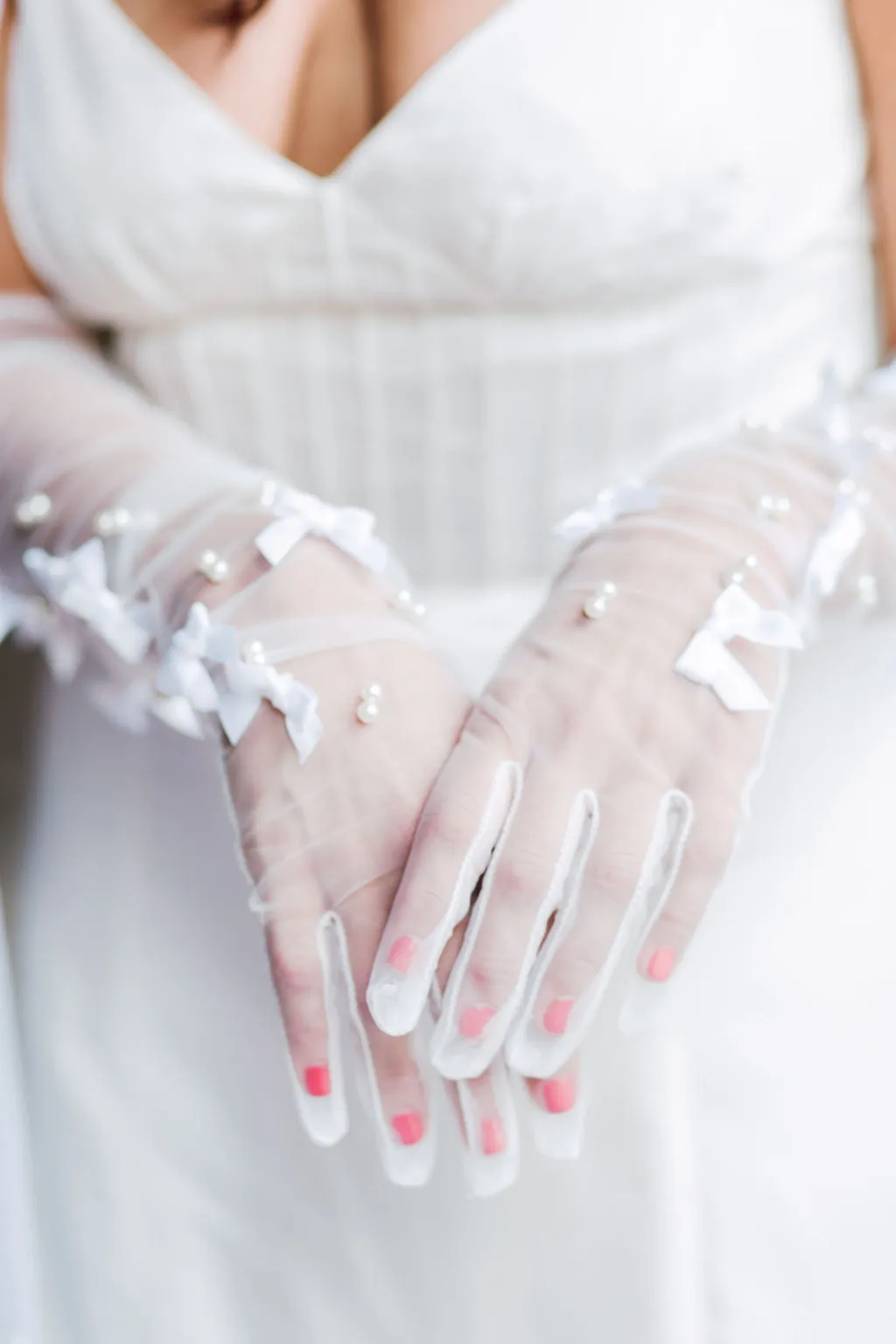 Hyacinth Gloves