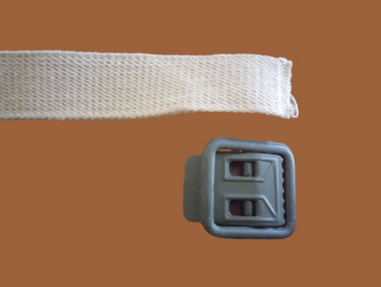 MILITARY ISSUE FRENCH ARMY KHAKI WEB BELT WITH OPEN FACE BUCKLE SMALL ORIGINAL