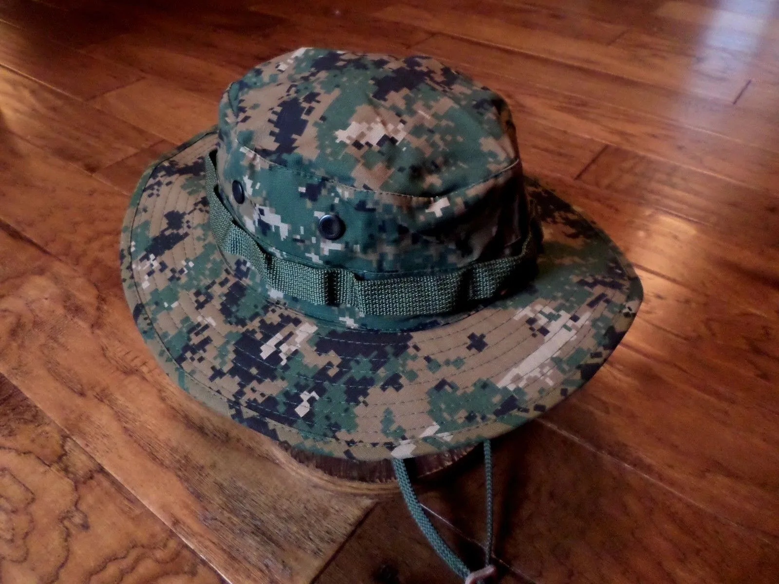 NEW DIGITAL WOODLAND BOONIE HAT SIZE MEDIUM MARINE CORPS CAMOUFLAGE PATTERN